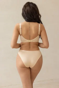 Polski Beżowe Figi DOLCE