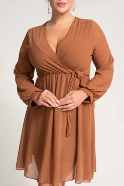 Włoski Camelowa Sukienka Elegancka PERLA