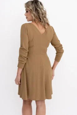 Włoski Camelowa Sukienka KIARA
