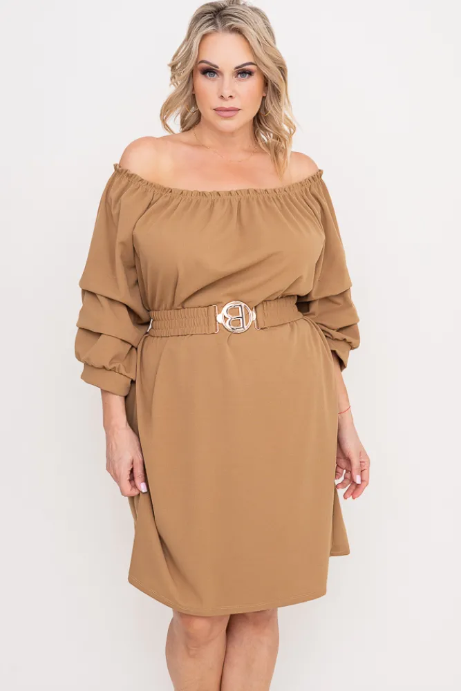 Włoski Camelowa Sukienka z paskiem VOUGI