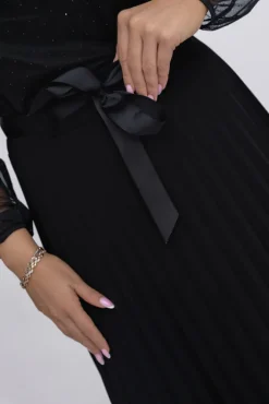 Włoski Czarna Spódnica plisowana z paskiem GARIOLI