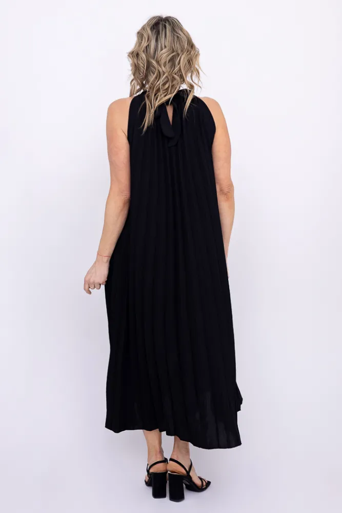 Włoski Czarna Sukienka plisowana JAKARTA