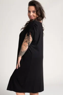 Polski Czarna Sukienka z marszczonymi rękawami PIRESA
