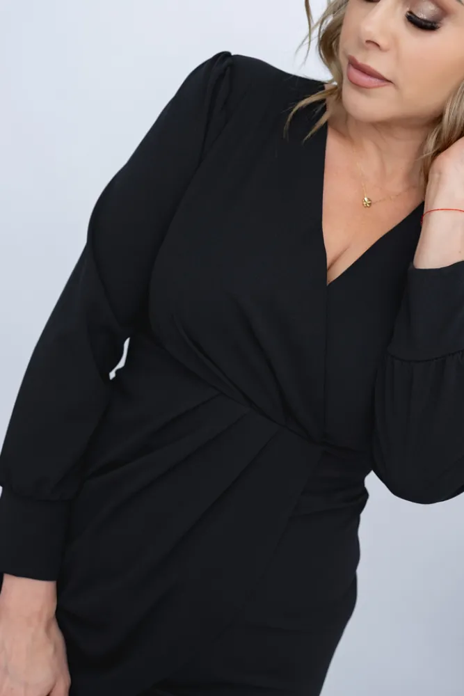 Włoski Czarna Sukienka z marszczeniem VISTERO