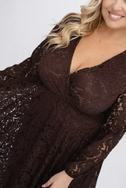 Włoski Czekoladowa Sukienka koronkowa VERIENA