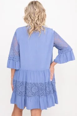 Włoski Jeansowoniebieska Sukienka z haftem TULUZI