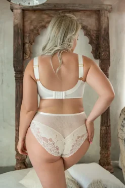 Polski Kremowe Figi COTTON FLOWER Wysoki Stan