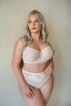 Polski Kremowy Biustonosz LUXURY Half Cup Soft