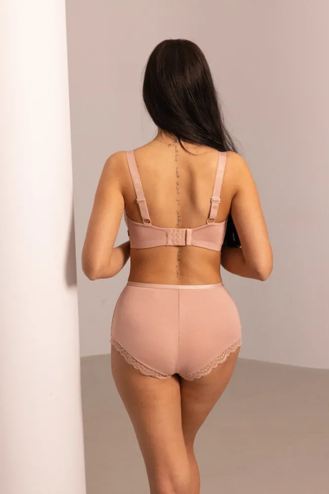 Polski Pudroworóżowe Szorty MARCELLA