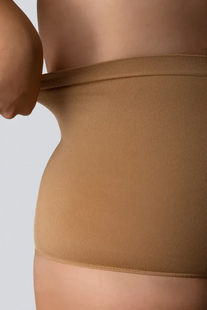 Polski Stringi wyszczuplające HIGH-WAISTED SMOOTHWEAR GOLDEN PEARL